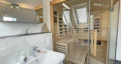 GroĂes Ferienhaus in Zentraler Lage mit Garten und Sauna