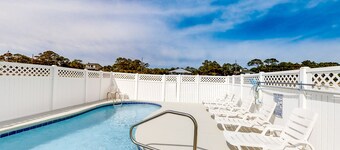 Beachside dog-friendly home with private pool & amazing views