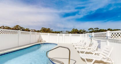 Beachside dog-friendly home with private pool & amazing views