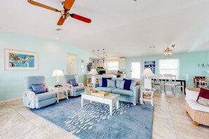 TV, DVD player - Beachside dog-friendly home with private pool & amazing views (St. George Island)
