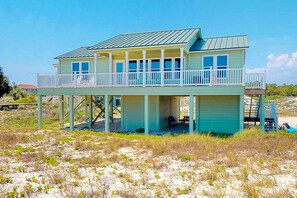 Exterior - Dog-friendly beachfront bungalow with gorgeous views, outdoor shower, and deck (St. George Island)