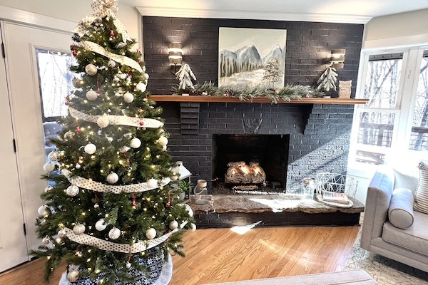 Christmas in the country IS a real THING! PRO TIP:Tree will be up early!