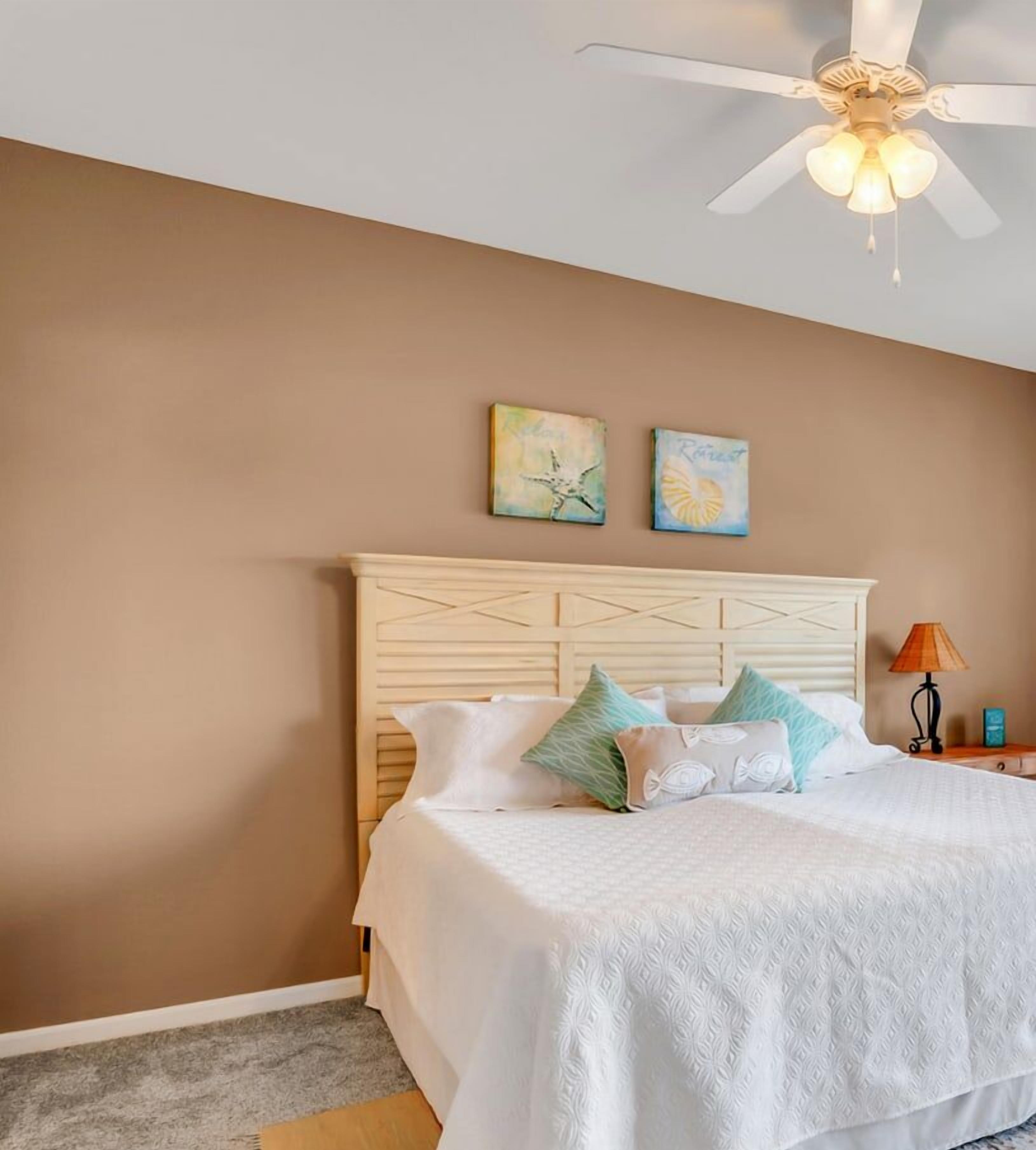 3BR Astounding Views of the Main Channel | Pool