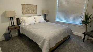 5 bedrooms, desk, free WiFi, bed sheets
