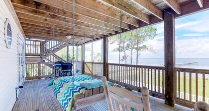 Bayfront home on the East End with private heated pool, fishing pier & deck