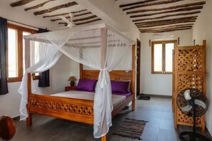 6 chambres, fer et planche à repasser, Wi-Fi, draps fournis