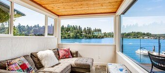 Wonderful waterfront home w/360-degree views, chef’s kitchen, game room, patio