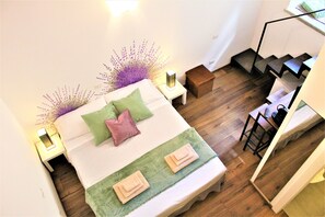 1 bedroom, iron/ironing board, travel cot, free WiFi