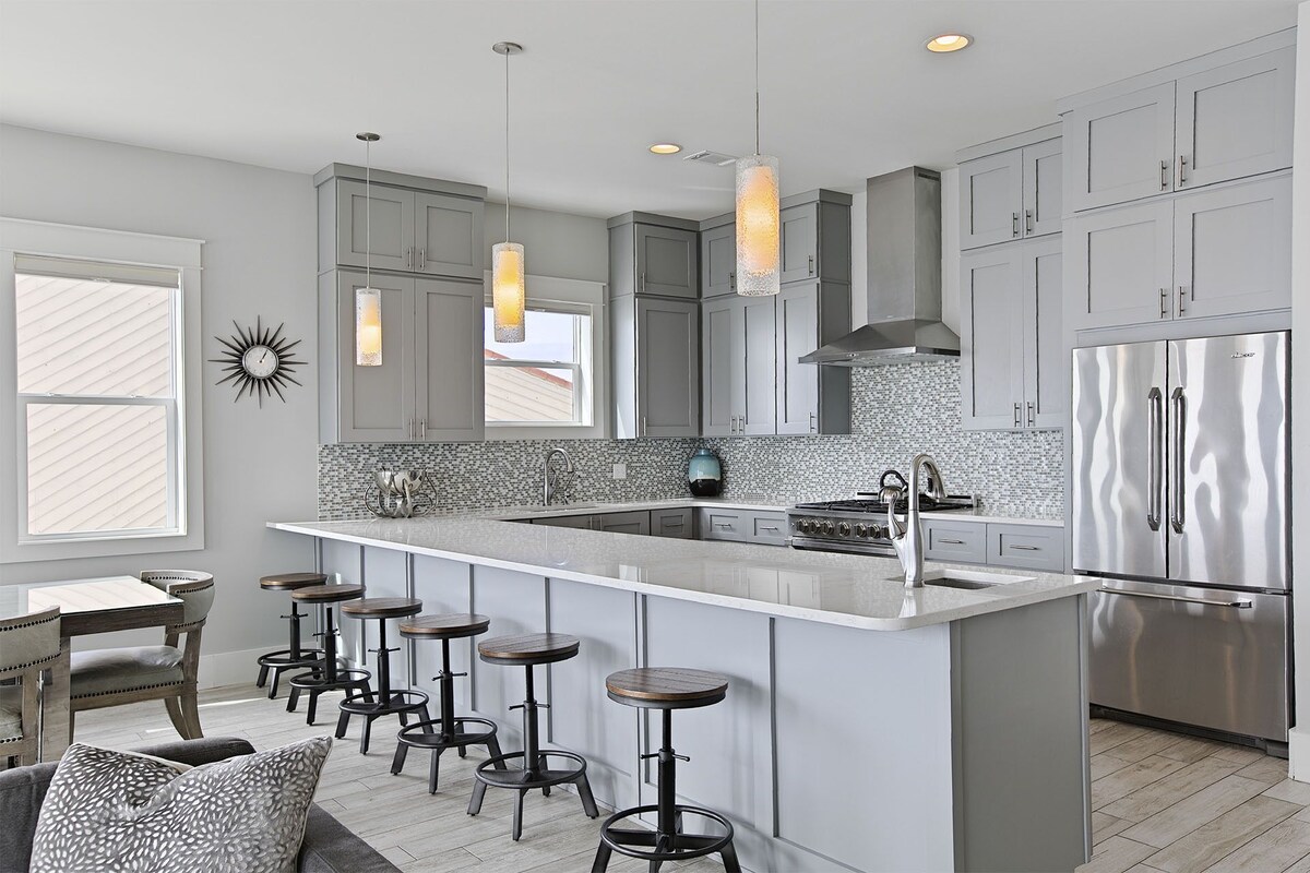 Photo 2 of Beaux Soleil - Stunning & Modern Beachfront Luxury Home!