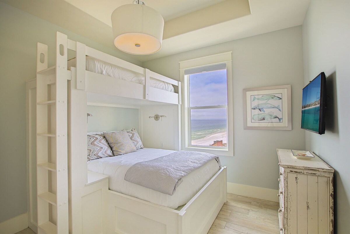 Photo 12 of Beaux Soleil - Stunning & Modern Beachfront Luxury Home!