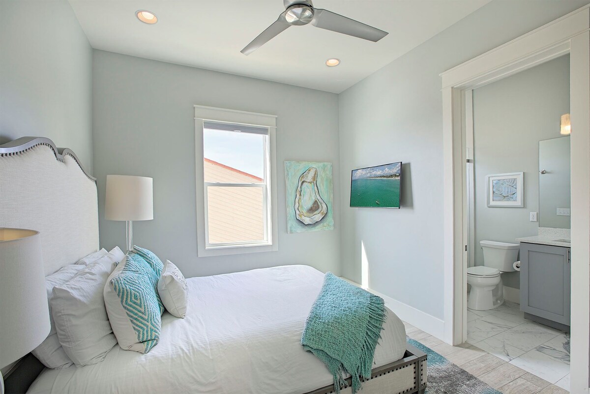 Photo 7 of Beaux Soleil - Stunning & Modern Beachfront Luxury Home!