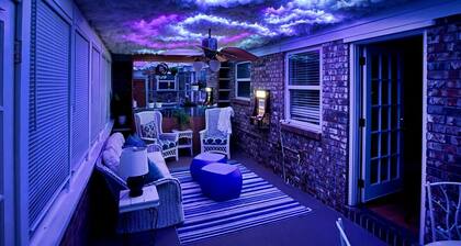 Quiet Convenient pool home, centrally located