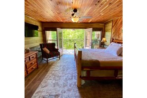 4 bedrooms, iron/ironing board, travel cot, free WiFi