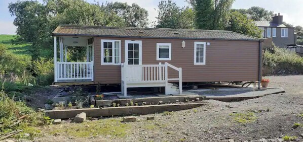 Exterior - Gelli Lodge (Colwyn Bay)