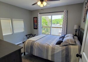 3 chambres, bureau, accès au Wi-Fi (inclus), literie fournie