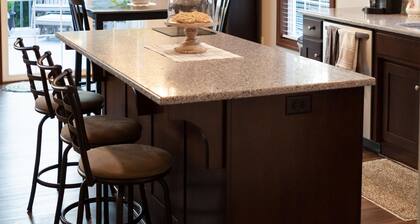 Safe Haven - Newer Home In A Quiet Neighborhood