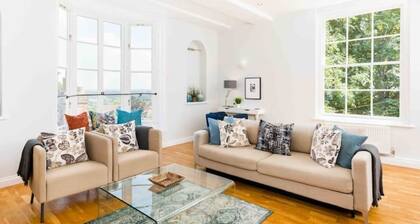 The Old Morgan Period 3 Bed Duplex