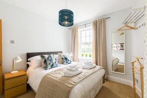 2 bedrooms, iron/ironing board, travel cot, WiFi