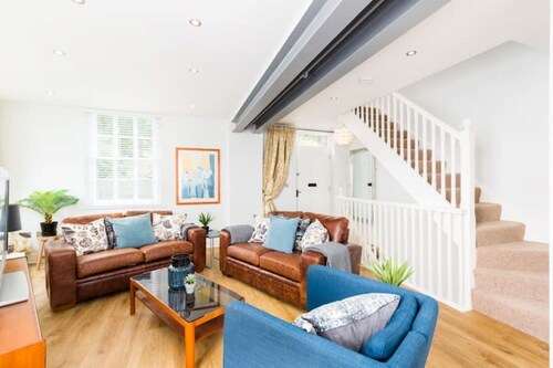 The Old Morgan Period Townhouse