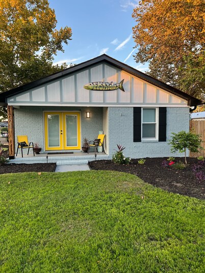 Newly renovated Beach House on Carolina Beach, PET FRIENDLY with BOAT PARKING!