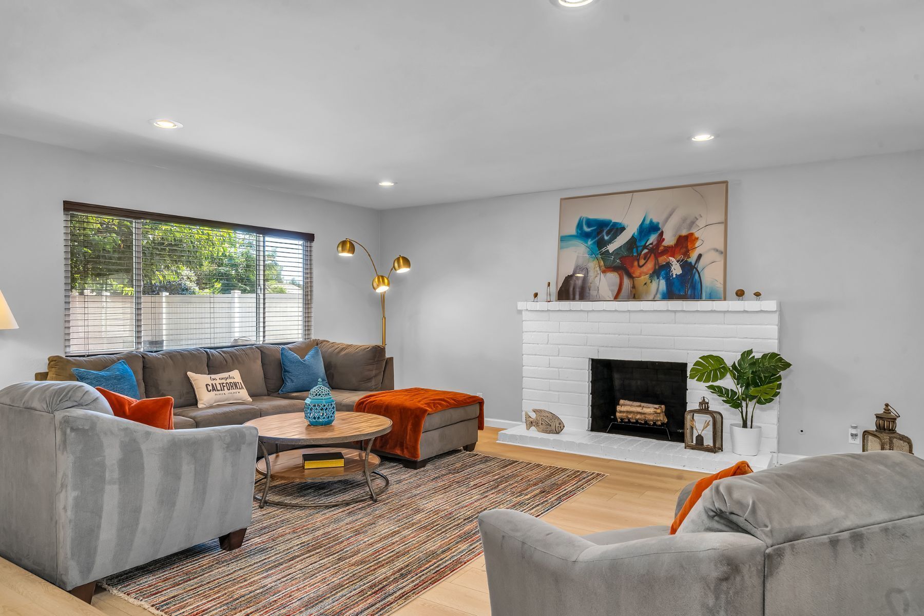 5BR Home Lake Balboa-Sleeps10 w Gazebo&Basketball!