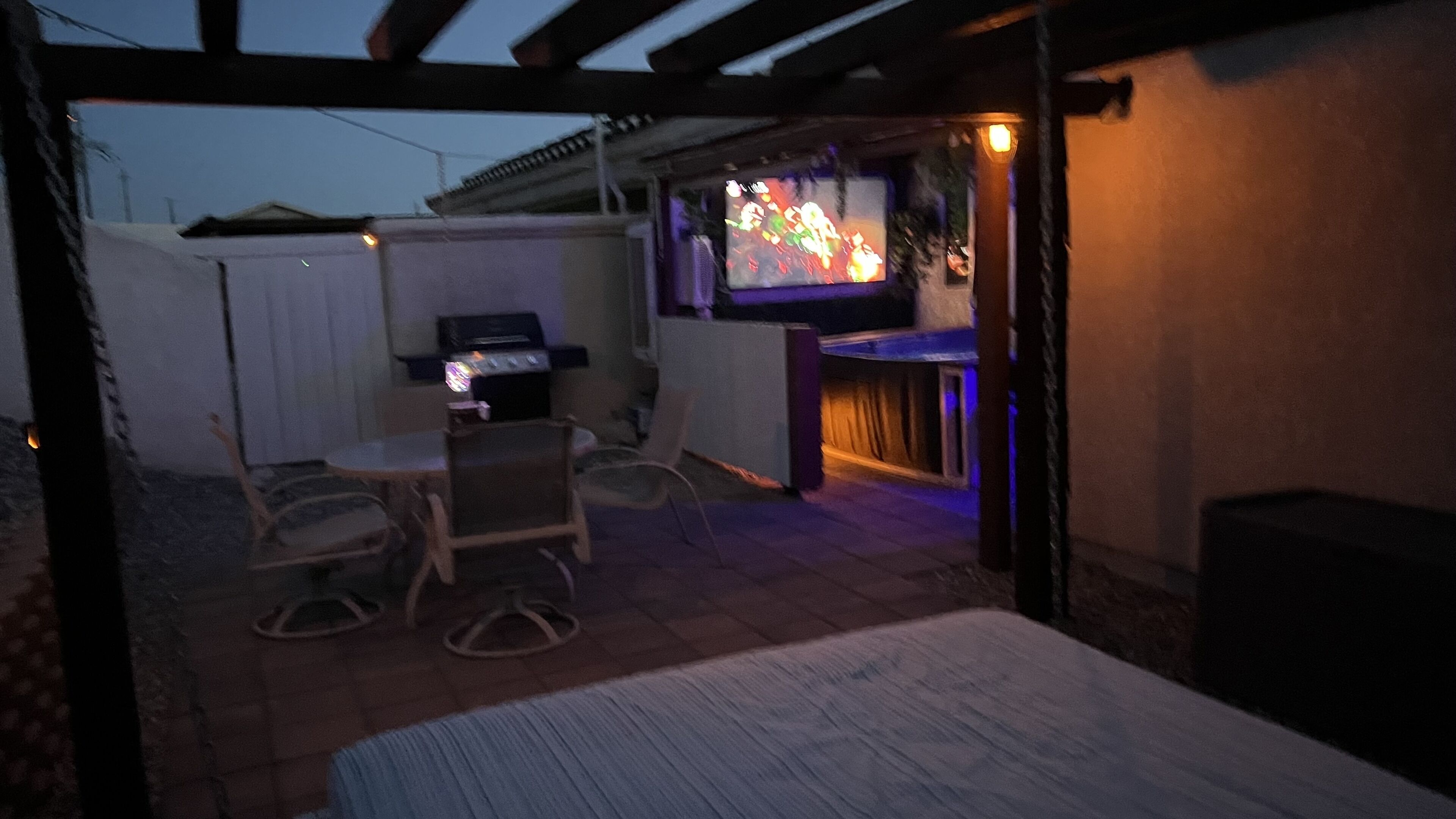 2 master bed & bath boat parking 2.4 miles to Windsor boat launch