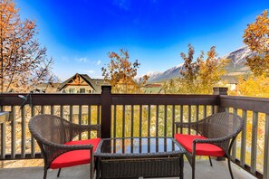 Property grounds - "Summit" at The Lodges of Canmore (Canmore)