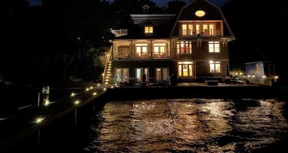 Your dream vacation on gorgeous Seneca Lake!! Luxury lakeside living!