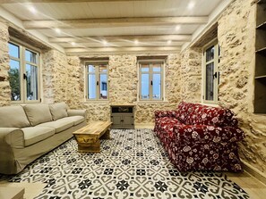 Living area - Beautiful new house in Portoheli with great view (Πόρτο Χέλι)