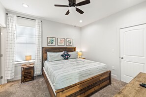 6 Schlafzimmer, Bügeleisen/Bügelbrett, Reisekinderbett, kostenloses WLAN