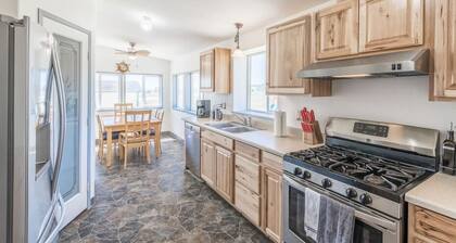 Dog Friendly w/ Incredible Views STR #007504