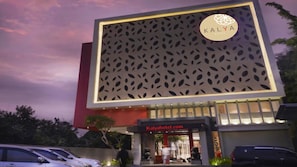 Front of property - Kalya Hotel Yogyakarta (Yogyakarta)