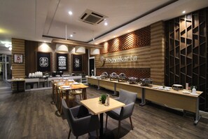 Free daily buffet breakfast - Kalya Hotel Yogyakarta (Yogyakarta)