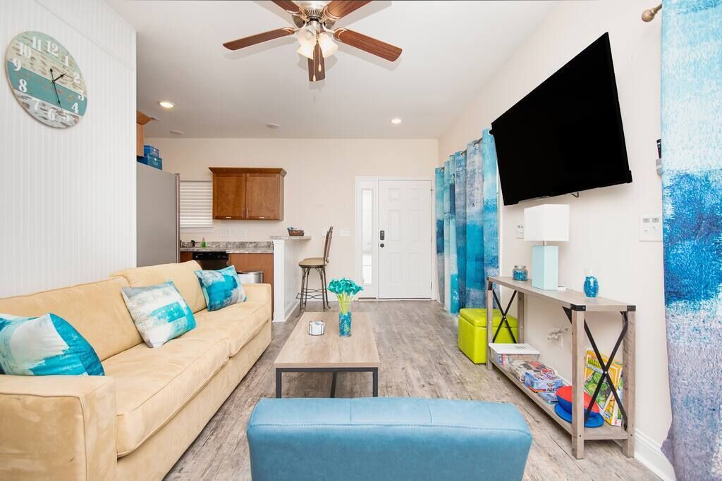 3-Bedroom Apartment with Free Parking