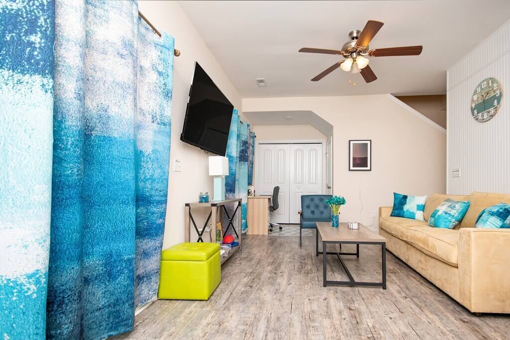 3-Bedroom Apartment with Free Parking