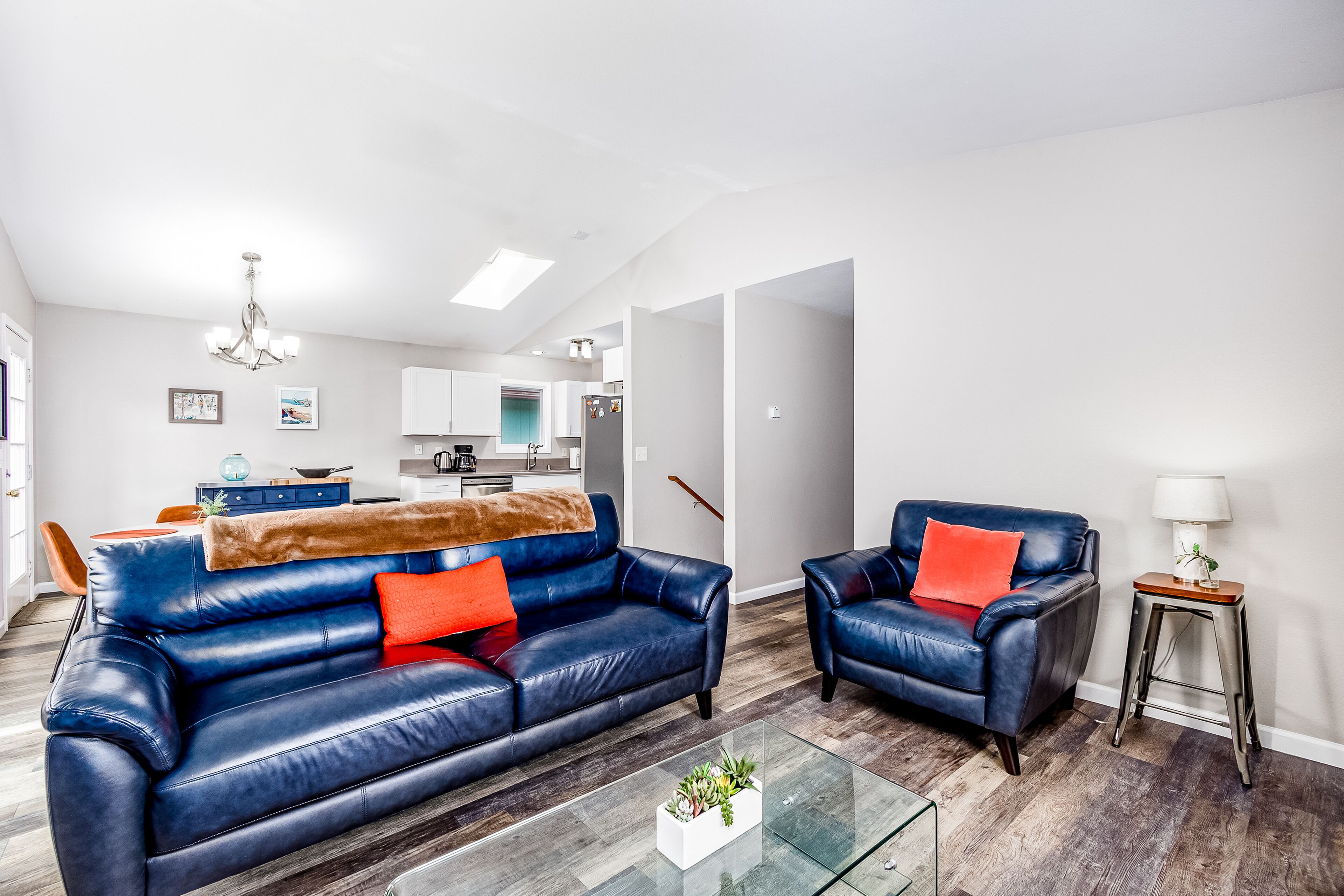 Enchanting dog-friendly home with patio, full kitchen, fast WiFi, & washer/dryer