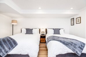 2 bedrooms, desk, iron/ironing board, free WiFi