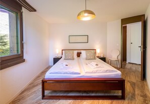 2 quartos, Wi-Fi de cortesia, roupa de cama