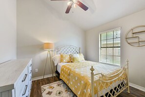3 habitaciones, tabla de planchar con plancha y wifi gratis 