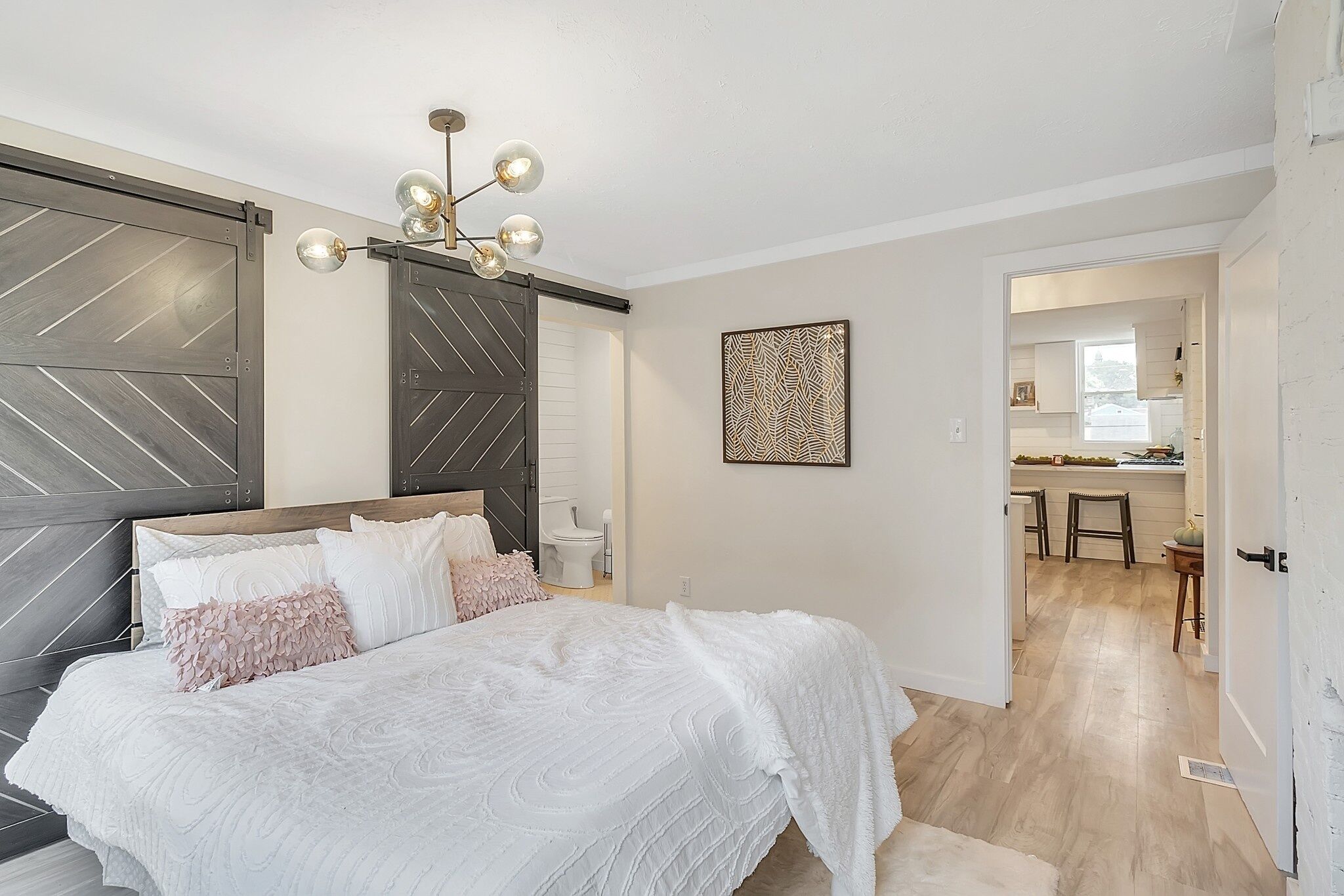 Charlotte's Retreat - Covington, KY Mainstrasse - Cincinnati by RedAwning