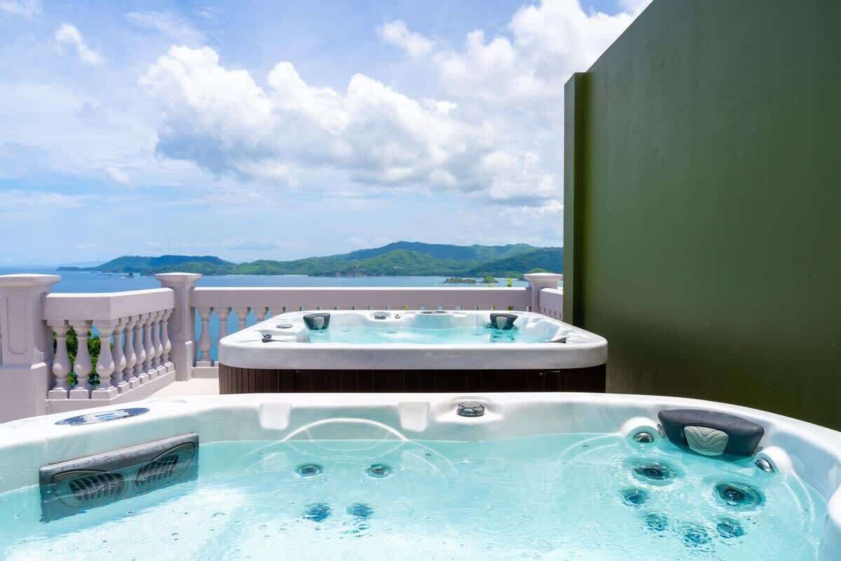 Bain à remous extérieur
