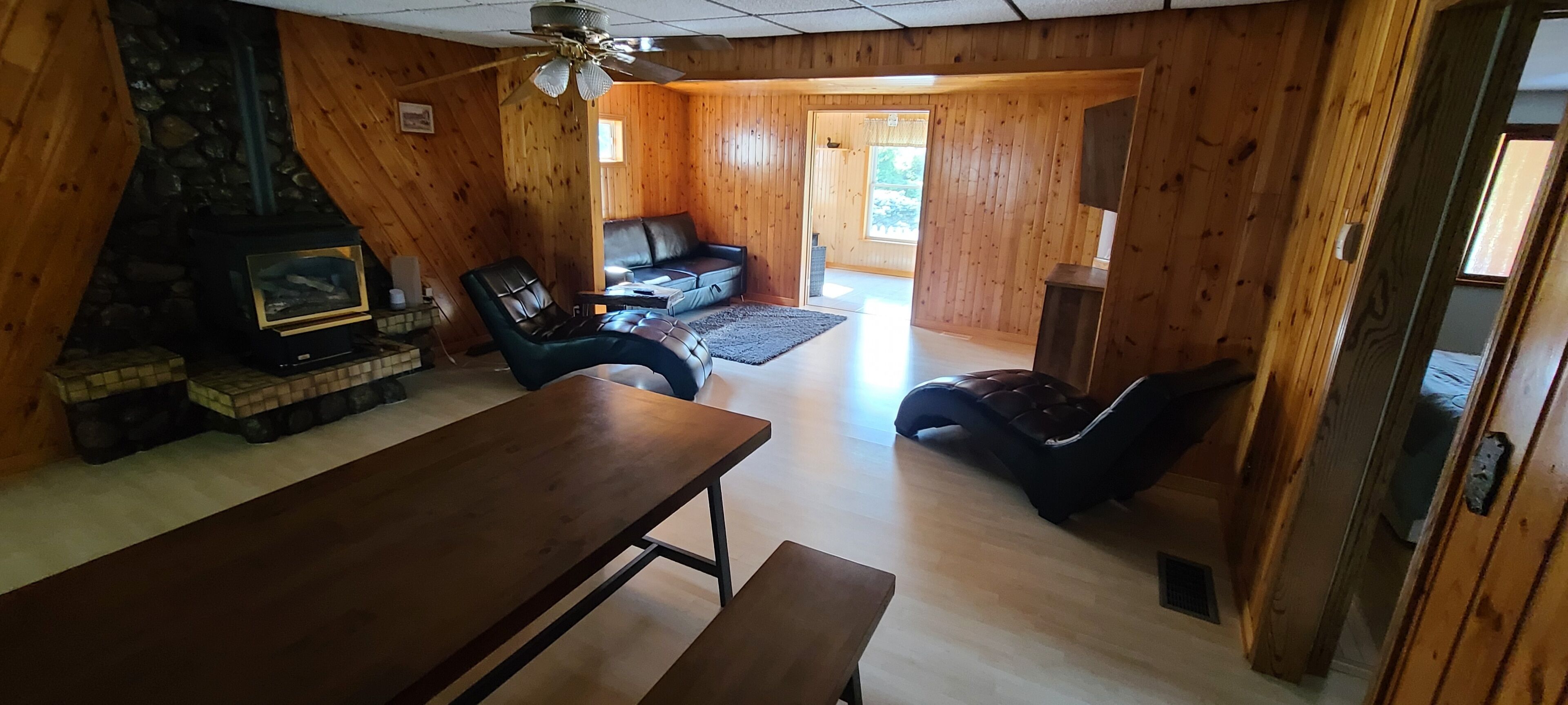 The Cedar House. Minutes from the lake, wineries and golf.  www.thecedarhouse.ca