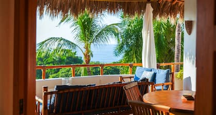 Gorgeous Bedroom Ocean View Home