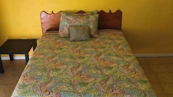 1 chambre, coffres-forts dans les chambres, fer et planche à repasser