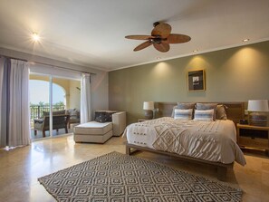 3 habitaciones, escritorio, wifi y ropa de cama 