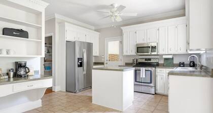 Brick Bliss on Broadreach | 4BR 3.5BA