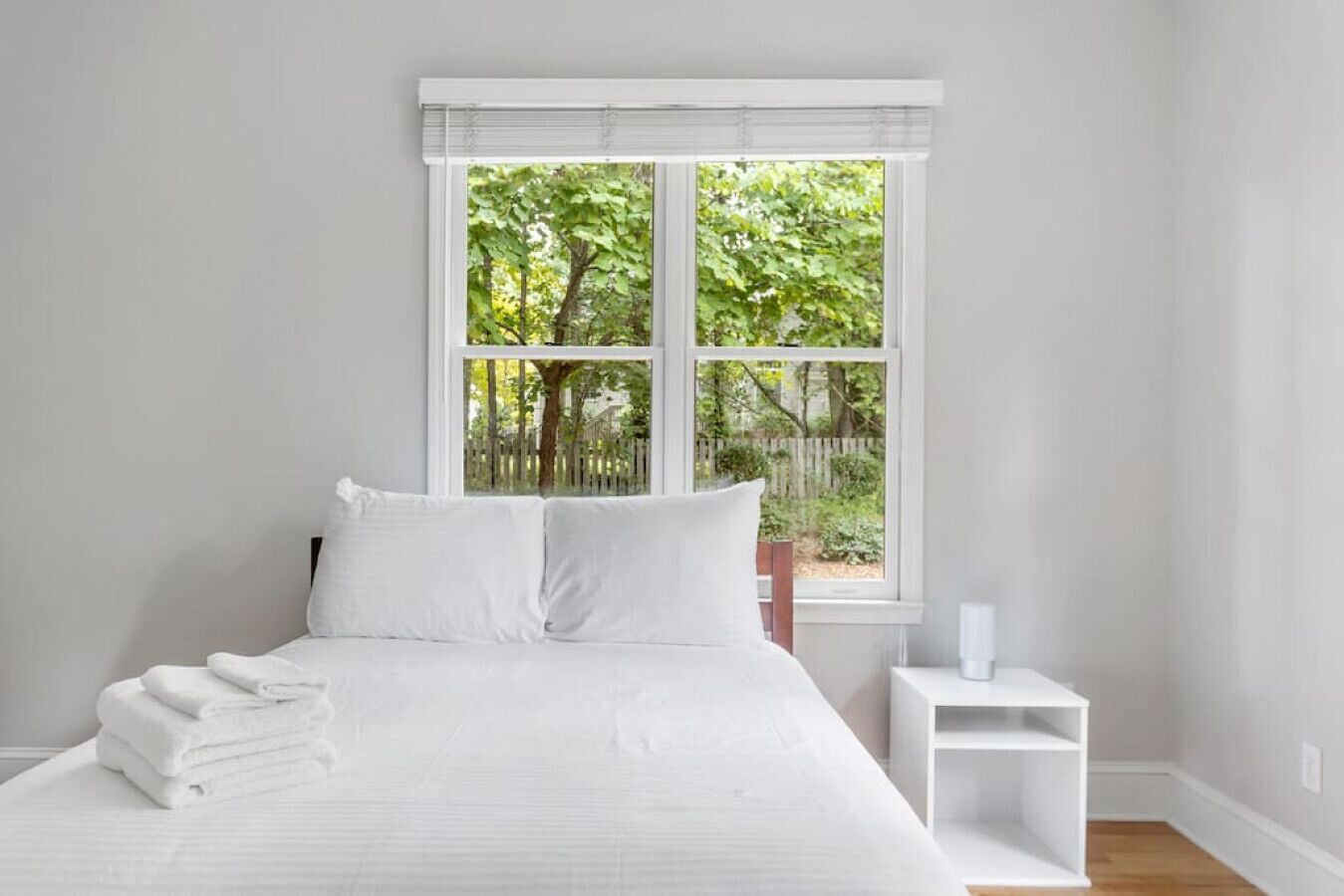 4 chambres, fer et planche à repasser, lit parapluie, Wi-Fi gratuit