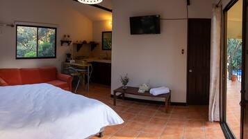 Minibar, in-room safe, laptop workspace, free WiFi