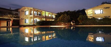 Fachada de la propiedad