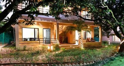 Corbett Aroma Park By Royal Collection